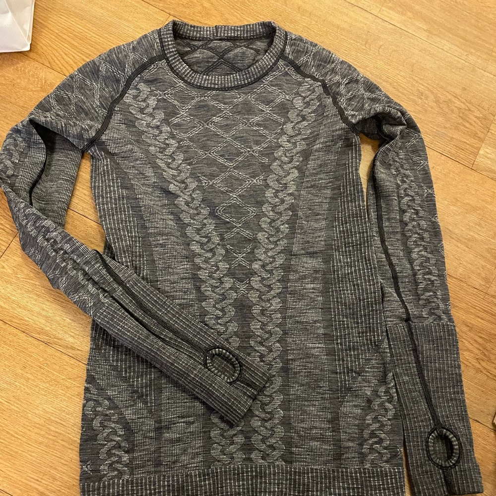 LULULEMON BRAIDED LONG SLEEVE ATHLETIC TOP